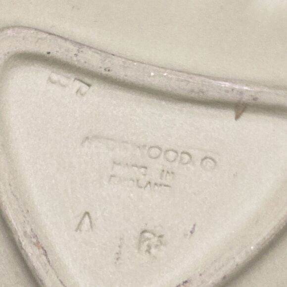 Vintage Wedgwood Green Jasperware Heart Shaped Trinket Dish 4” Made in England - Picture 5 of 6